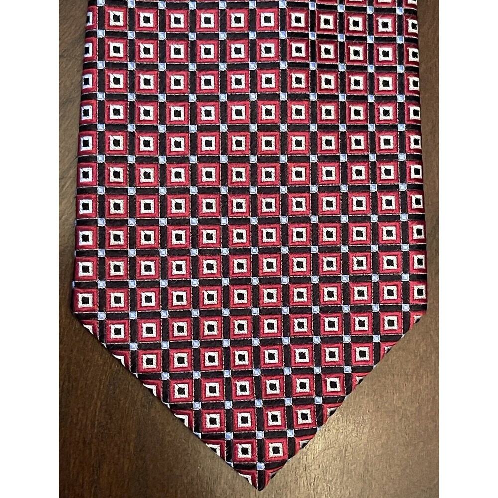 Chaps Red Black Hand Made 100% Silk Men’s Neck Tie Made In China